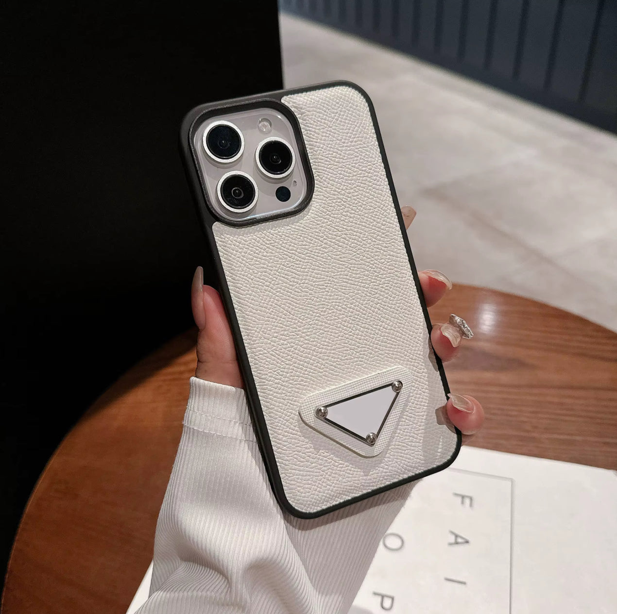ELITE PRADA CASE PARA IPHONE