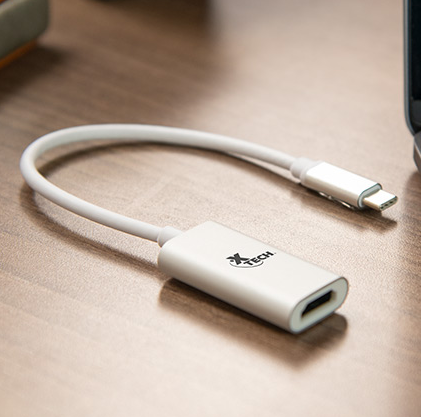 ADAPTADOR XTECH PARA PANTALLA TIPO C