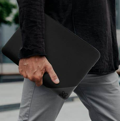 FUNDA KLIPXTREME NEOACTIVE PARA LAPTOP 15.6 PLG